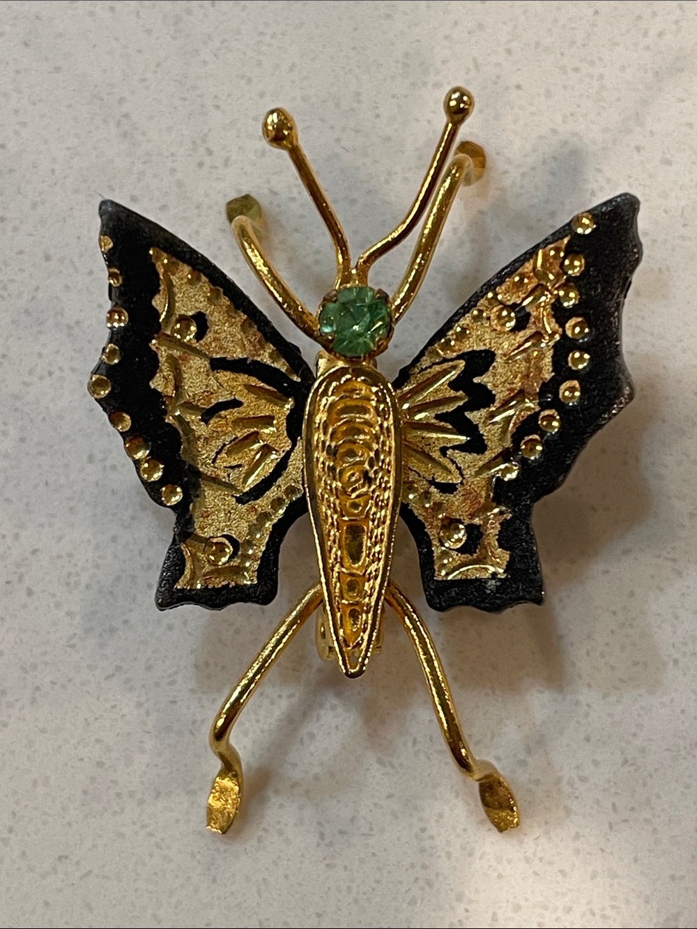 VINTAGE LOT 1950-1960 Gold tone Damascene Butterfly Pin with Green rhineStone